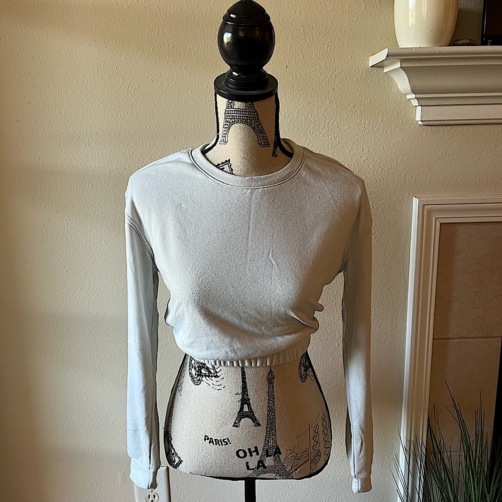 White crop top